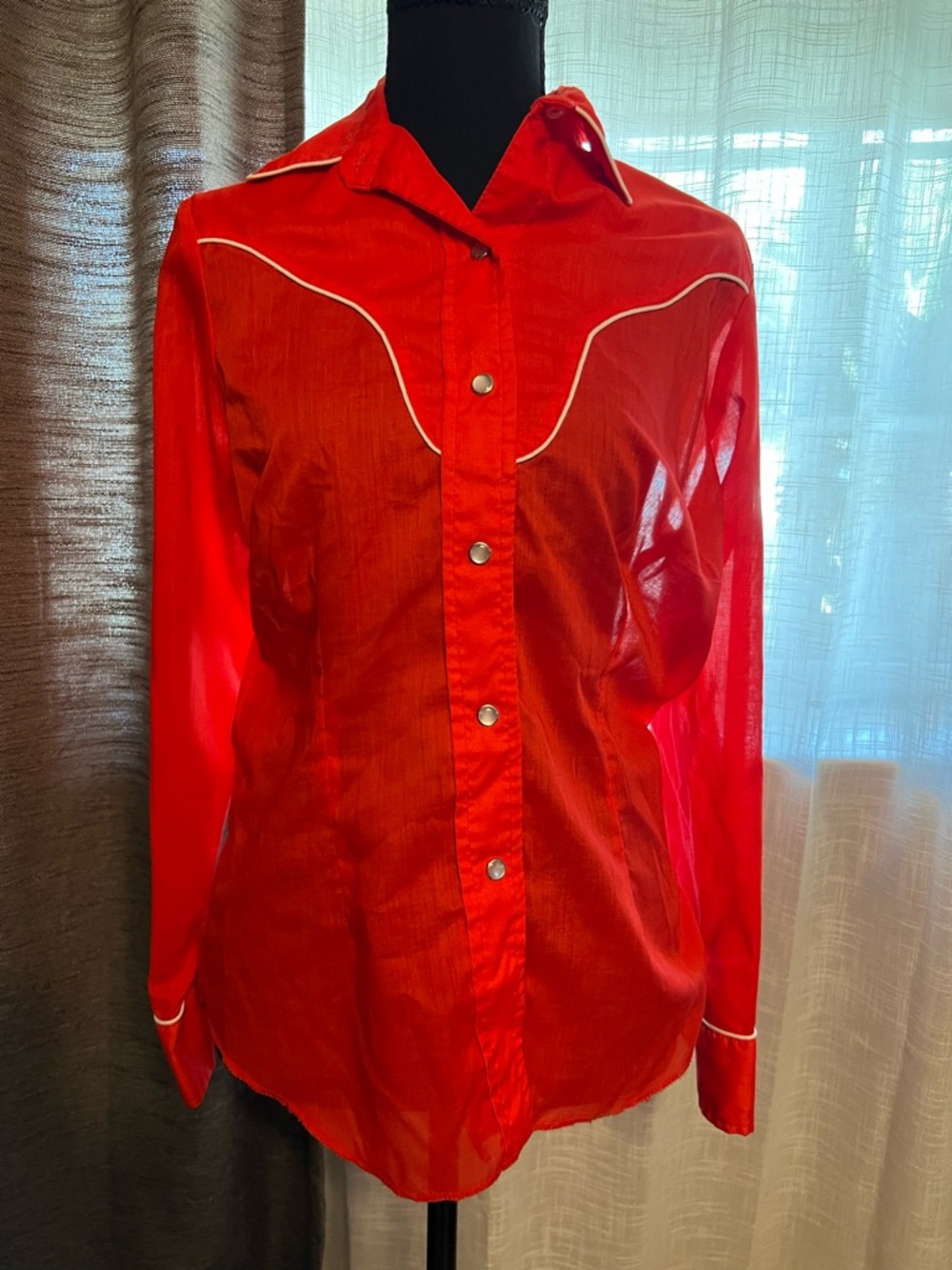 Men's Red Western-Style Long-Sleeve Button-Down Shirt with Contrast Piping